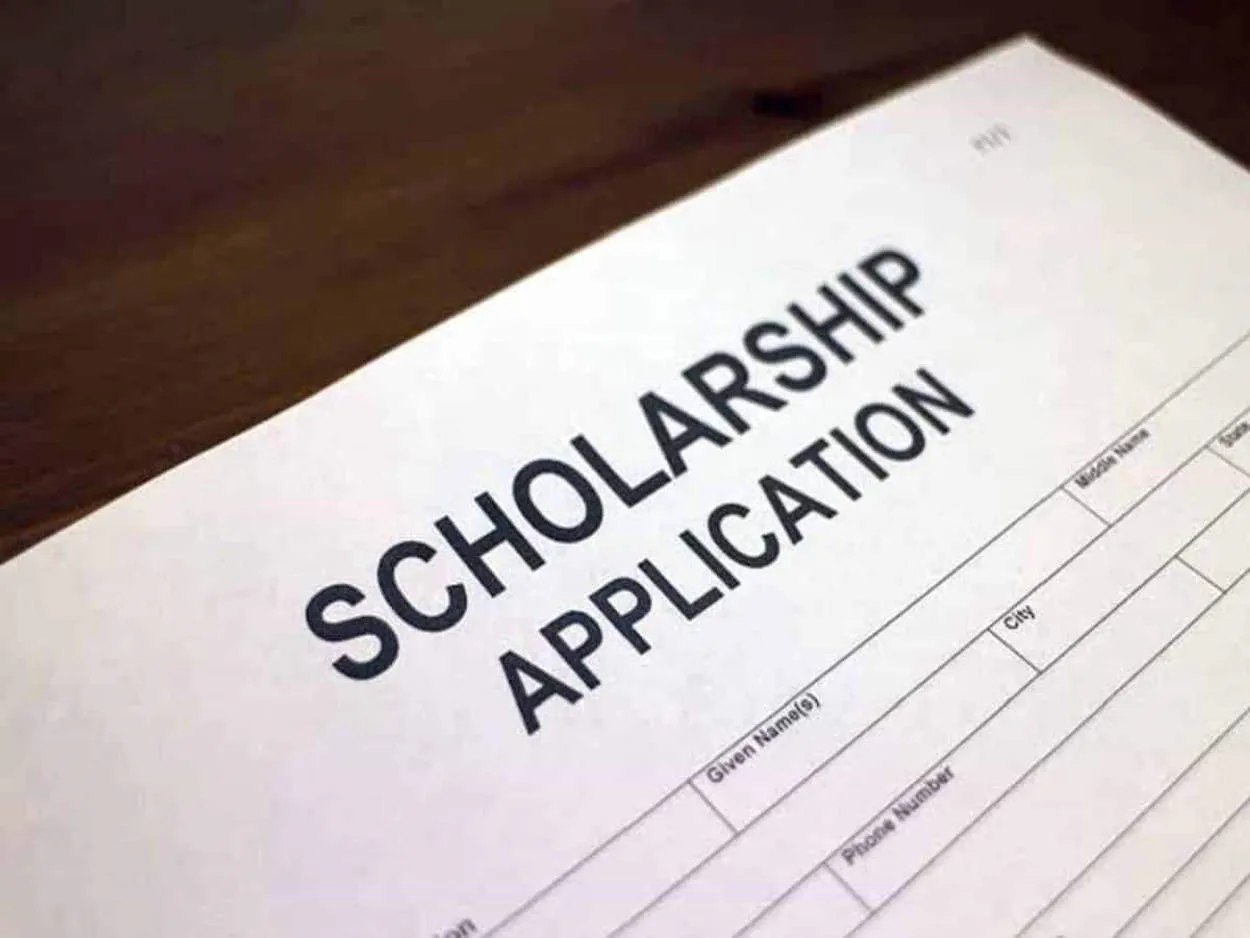 Finding and Applying for Minority Scholarships in the United States