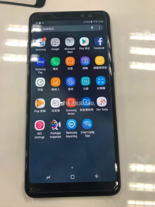 Featured Samsung Galaxy A8 Plus (2018)