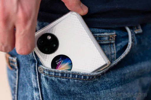 Featured Huawei P50 Pocket